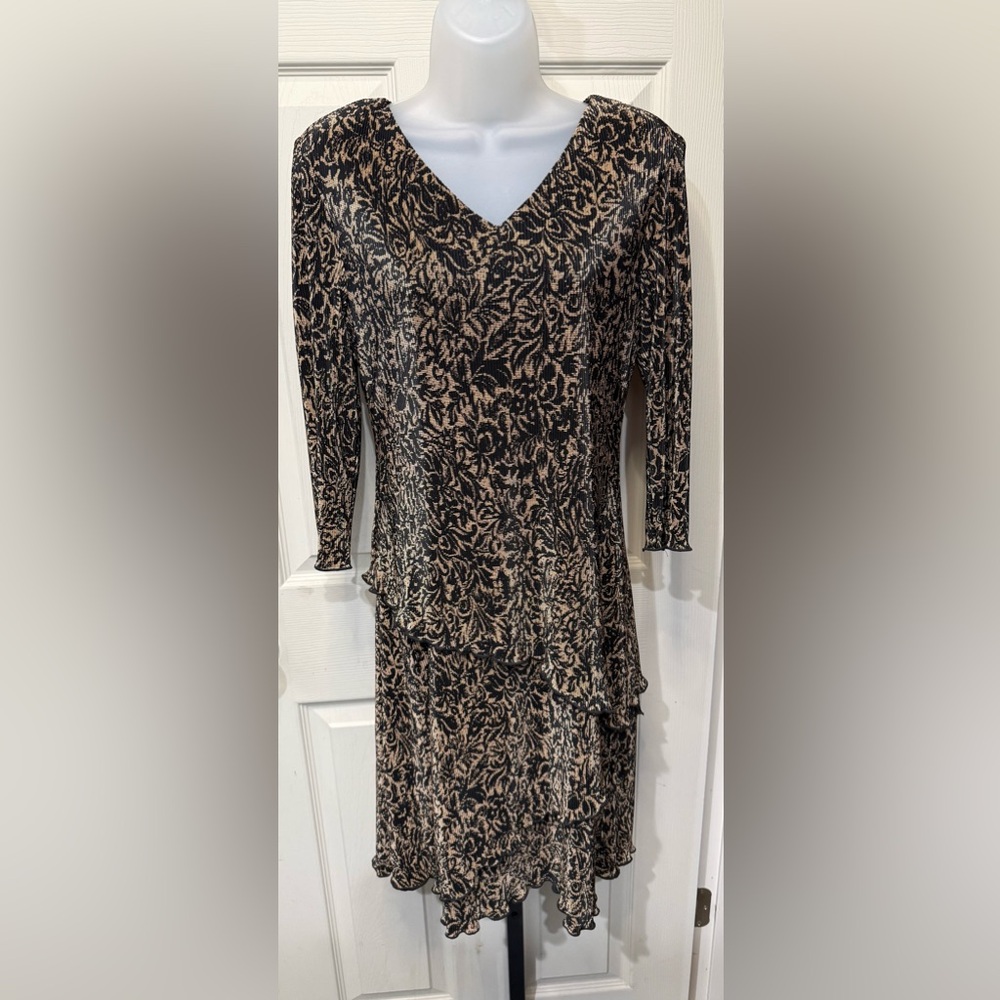 Connected Apparel Black and Tan Long Sleeve Dress